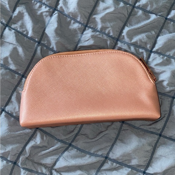 Iconic London cosmetics pouch new - Picture 3 of 3